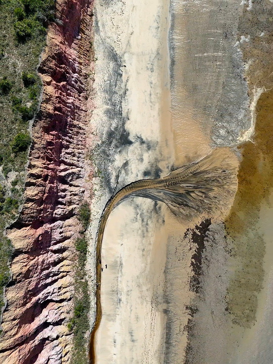 Praia da Areia Preta — foto 2